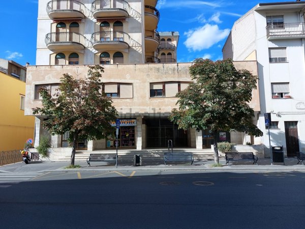 locale commerciale in vendita ad Ozieri