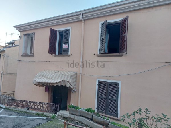 casa indipendente in vendita ad Ozieri