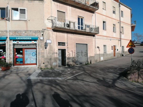 locale commerciale in vendita ad Ozieri