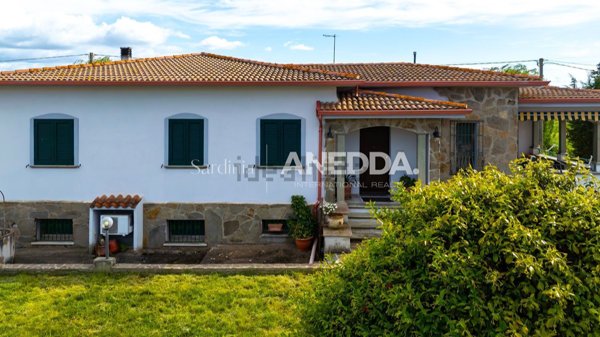 casa indipendente in vendita ad Ozieri