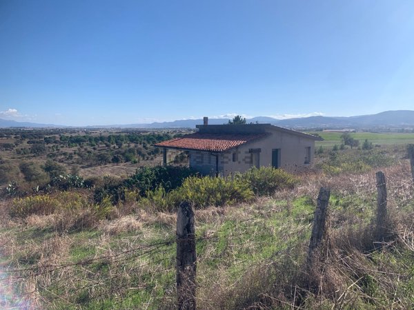 casa indipendente in vendita ad Ozieri