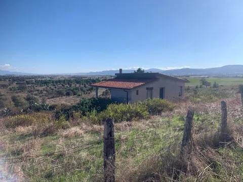 casa indipendente in vendita ad Ozieri in zona Chilivani
