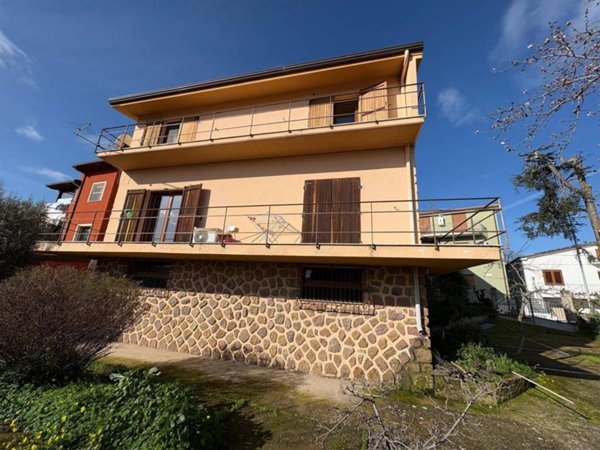 casa indipendente in vendita ad Ozieri
