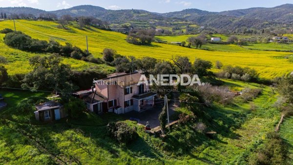casa indipendente in vendita ad Ozieri