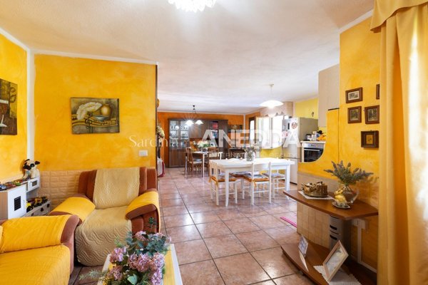casa indipendente in vendita ad Ozieri