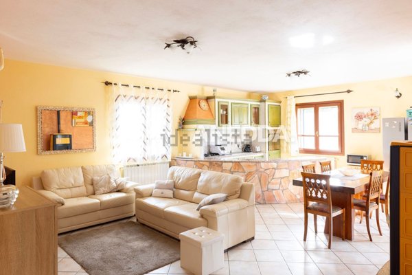 casa indipendente in vendita ad Ozieri