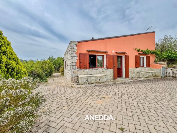 casa indipendente in vendita ad Ozieri