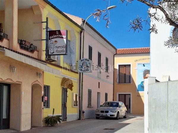 locale commerciale in vendita a Palau