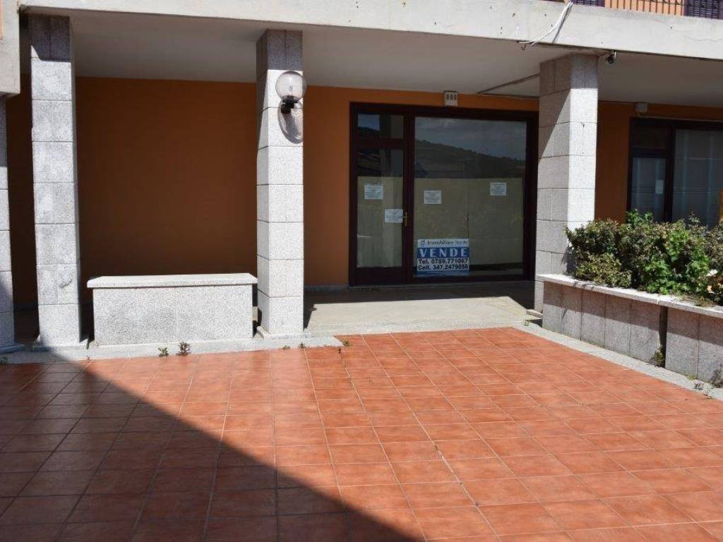 locale commerciale in vendita a Palau