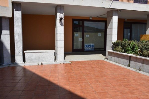 locale commerciale in vendita a Palau