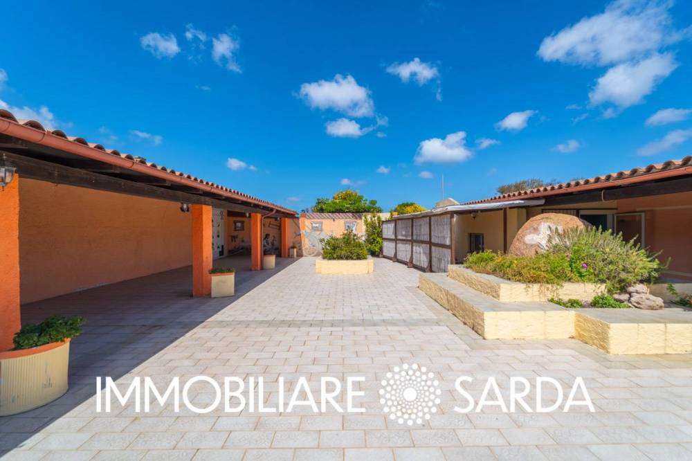 locale commerciale in vendita a Palau