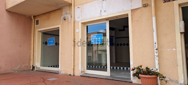 locale commerciale in vendita a Palau