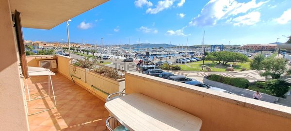 appartamento in vendita a Palau