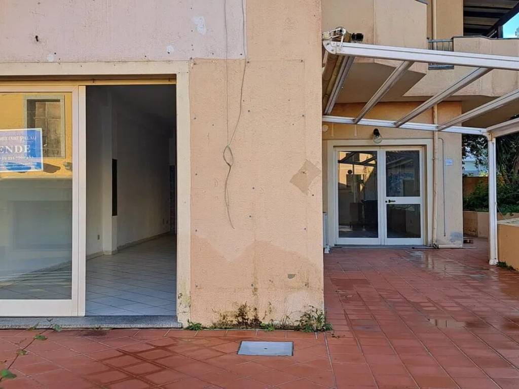 negozio in vendita a Palau
