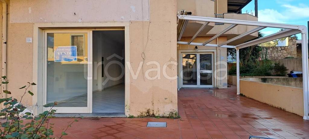 negozio in vendita a Palau