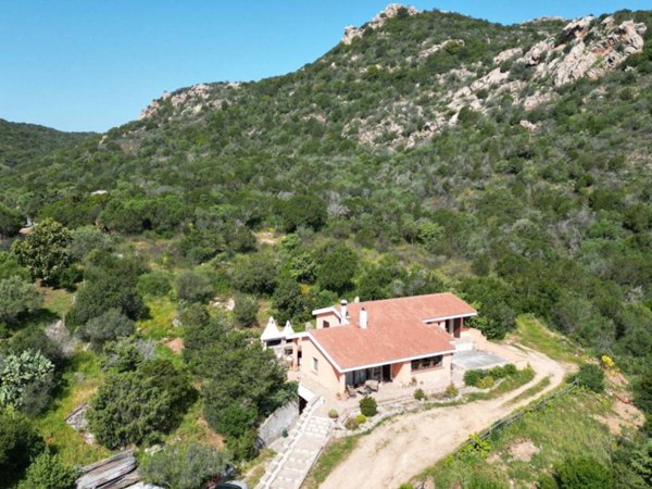 casa indipendente in vendita a Palau