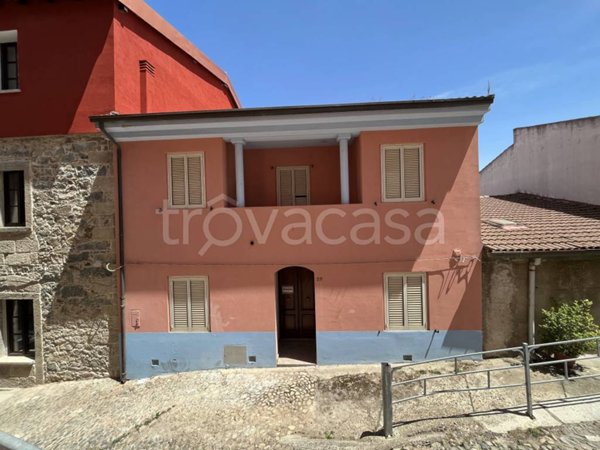 casa indipendente in vendita a Pattada