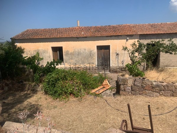 casa indipendente in vendita a Perfugas