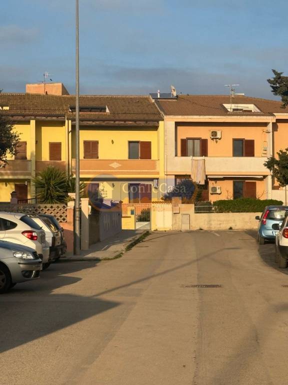locale commerciale in vendita a Porto Torres