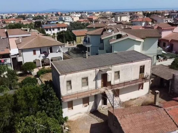 casa indipendente in vendita a Porto Torres
