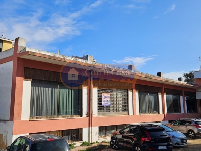 locale commerciale in vendita a Porto Torres