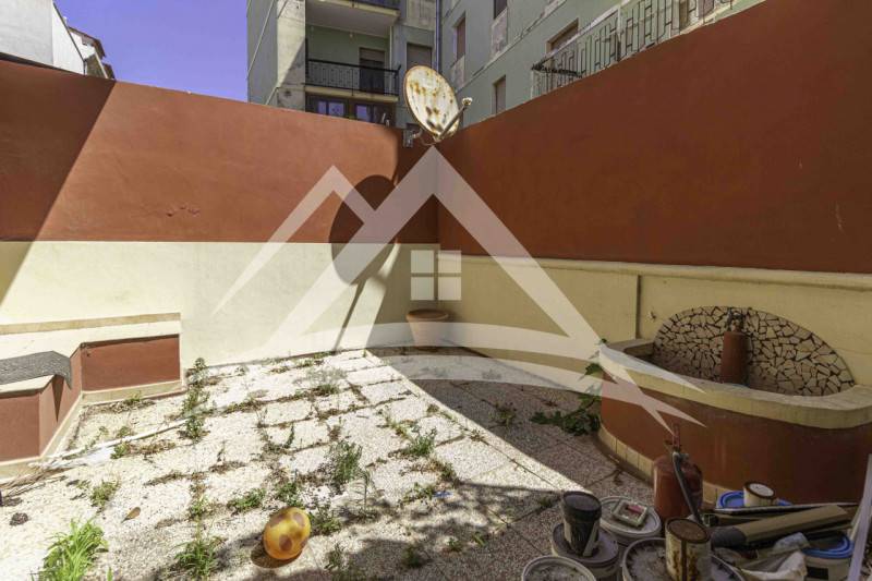 locale commerciale in vendita a Porto Torres