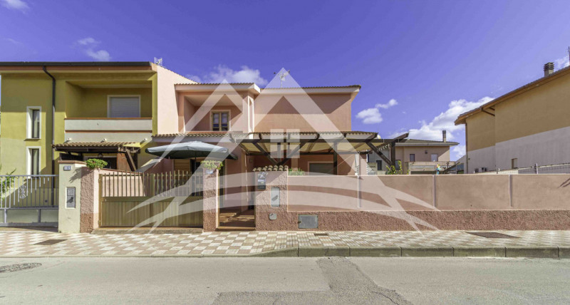 casa indipendente in vendita a Porto Torres