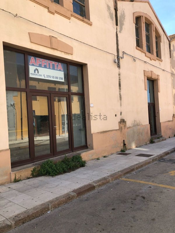 locale di sgombero in vendita a Porto Torres