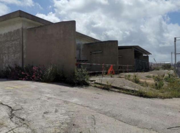 pentavano in vendita a Porto Torres