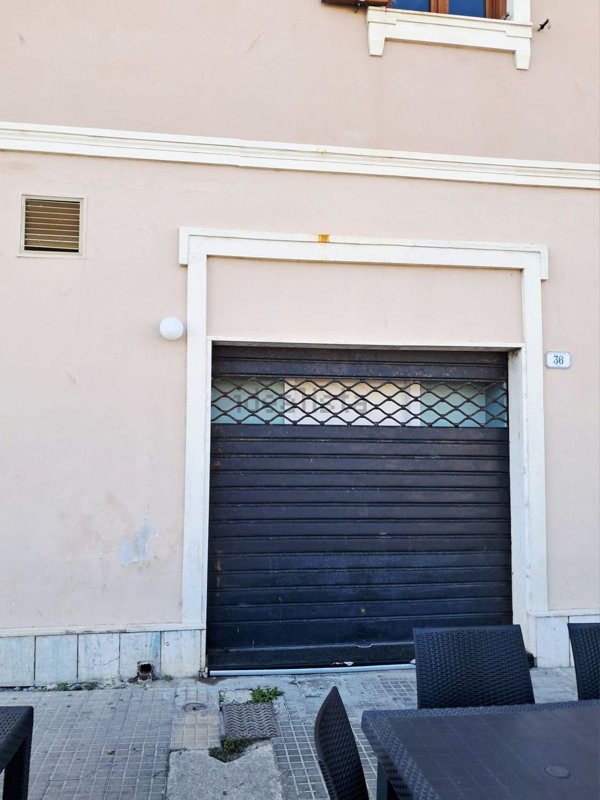 locale di sgombero in vendita a Porto Torres