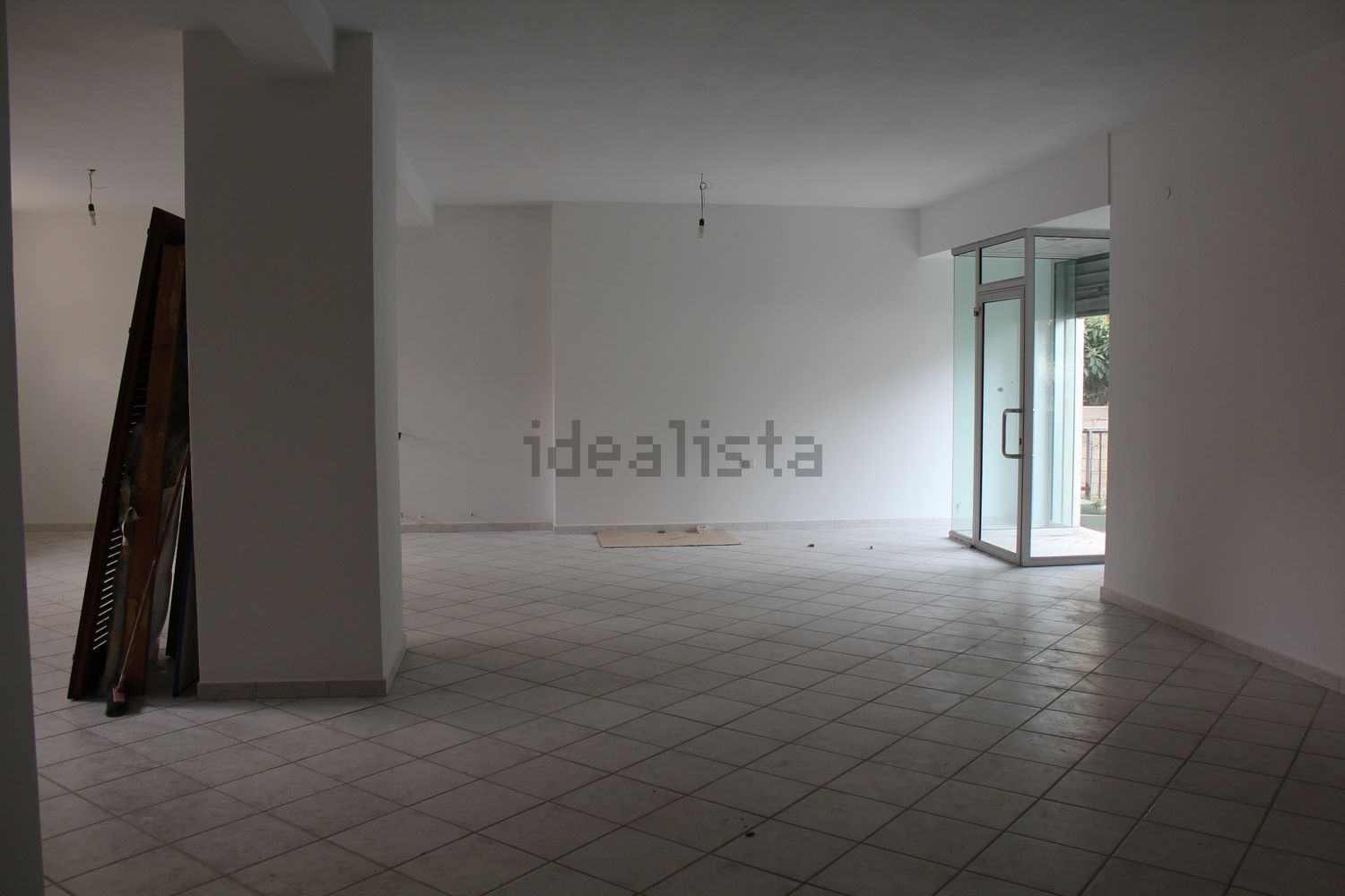 locale commerciale in vendita a Porto Torres