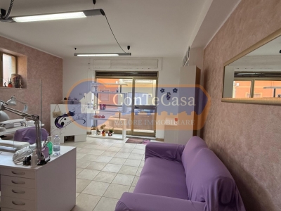 locale commerciale in vendita a Porto Torres