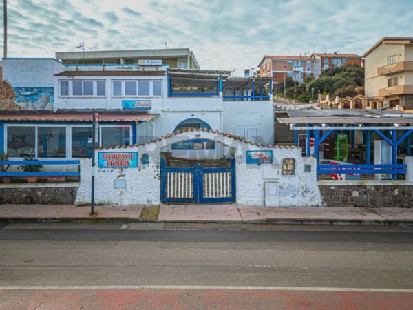 locale commerciale in vendita a Porto Torres