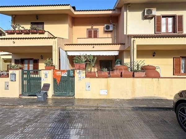 casa indipendente in vendita a Porto Torres