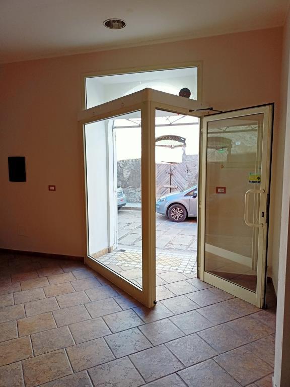 locale commerciale in vendita a Porto Torres