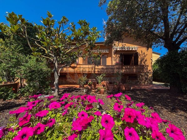 casa indipendente in vendita a Porto Torres
