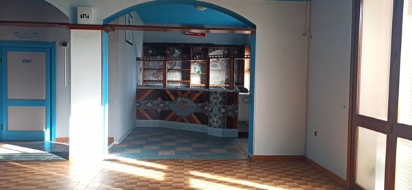 locale commerciale in vendita a Pozzomaggiore