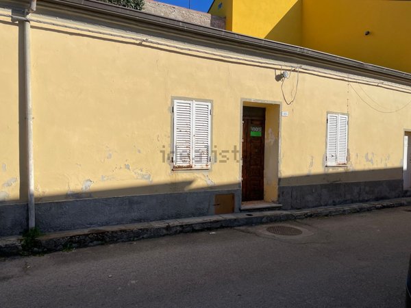 casa indipendente in vendita a Romana