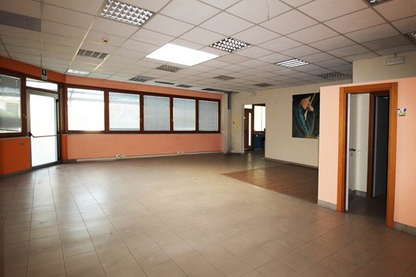 ufficio in vendita a Romana