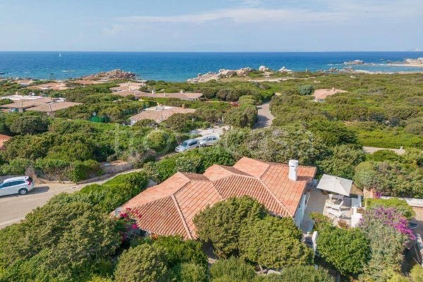 casa indipendente in vendita ad Aglientu