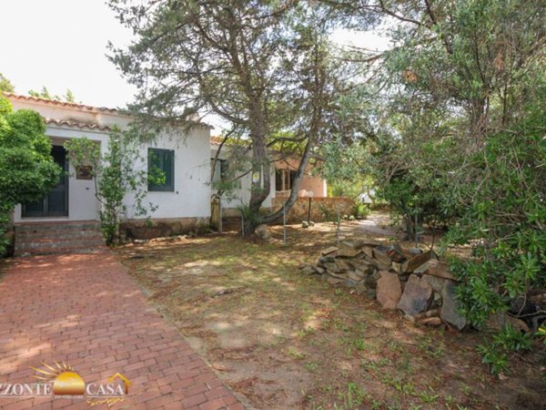 casa indipendente in vendita ad Aglientu
