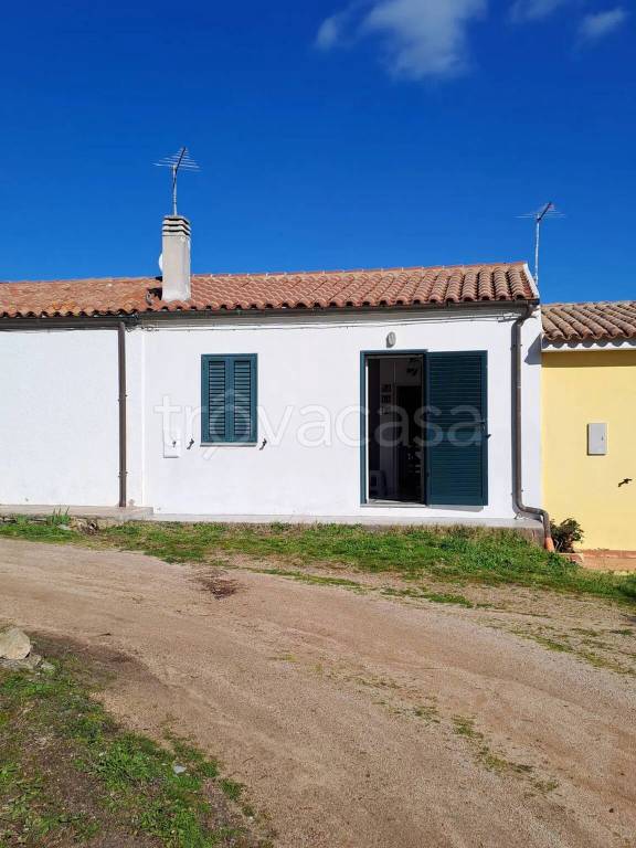 casa indipendente in vendita ad Aglientu