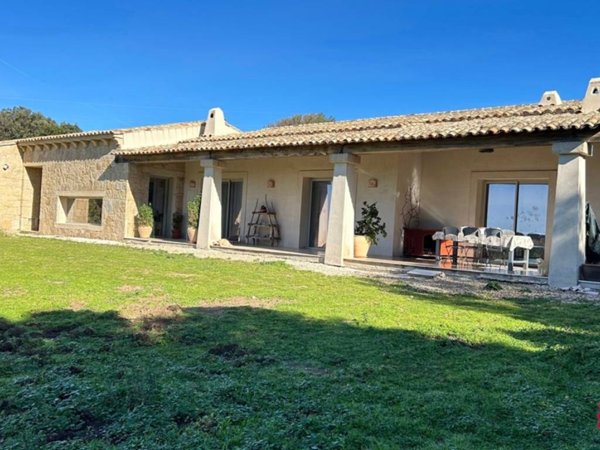 casa indipendente in vendita ad Aglientu