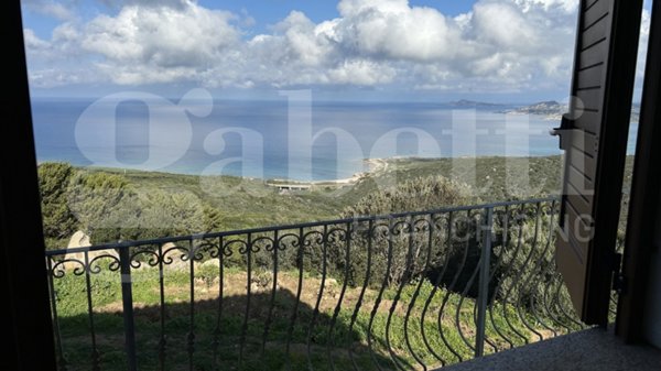 casa indipendente in vendita ad Aglientu