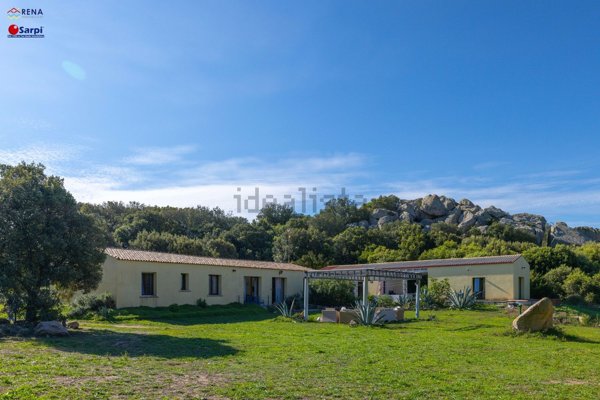 casale in vendita ad Aglientu