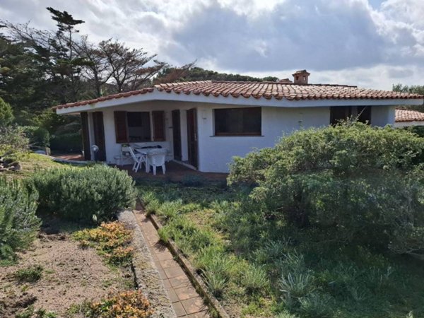 casa indipendente in vendita ad Aglientu