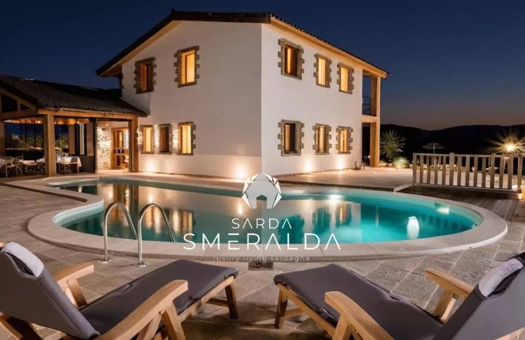 casa indipendente in vendita ad Aglientu