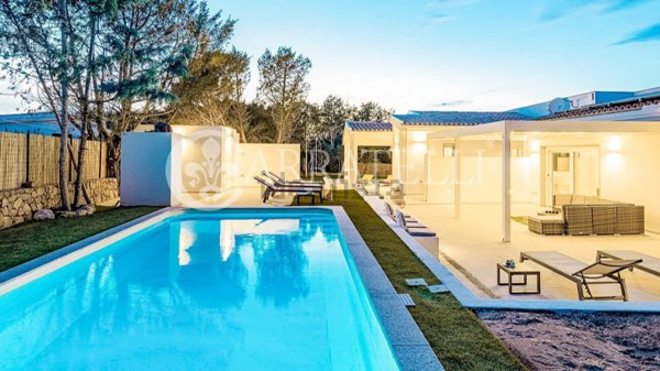 casa indipendente in vendita ad Aglientu