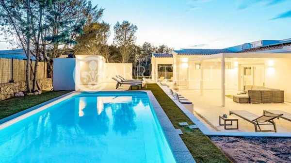 casa indipendente in vendita ad Aglientu