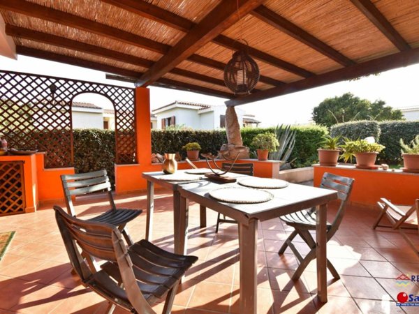 casa indipendente in vendita ad Aglientu